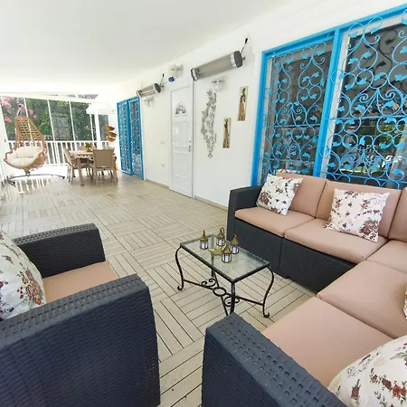 Morpho Villa *